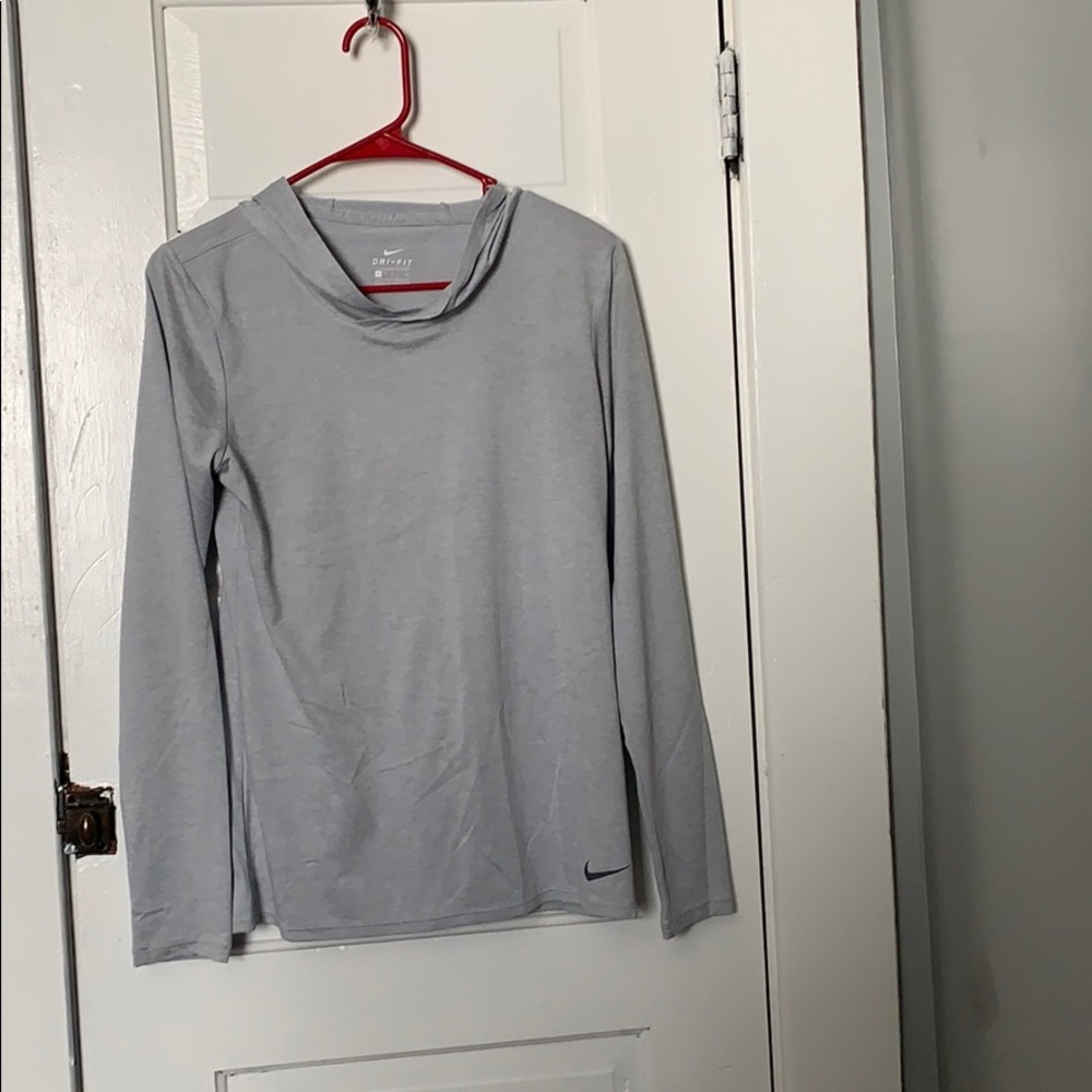 Women’s Nike Dri-fit small pullover